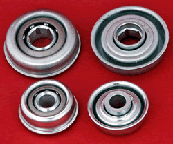 Roller end bearings in metal